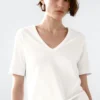 T-Shirt aus 100 % Baumwolle mit kurzen Ärmeln T-Shirt aus 100 % Baumwolle mit kurzen Ärmeln