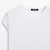 T-Shirt aus 100 % merzerisierter Baumwolle mit kurzen Ärmeln T-Shirt aus 100 % merzerisierter Baumwolle mit kurzen Ärmeln