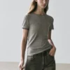 T-Shirt aus Wollmischung mit Spitzendetail T-Shirt aus Wollmischung mit Spitzendetail