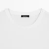 T-Shirt mit normaler Passform und kurzen Ärmeln T-Shirt mit normaler Passform und kurzen Ärmeln