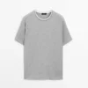T-Shirts aus 100 % Baumwolle mit kontrastierendem Detail