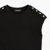 T-Shirts mit überschnittenen Ärmeln und Knopfdetails T-Shirts mit überschnittenen Ärmeln und Knopfdetails