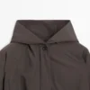 Wasserabweisende Bomberjacke mit Kapuze Wasserabweisende Bomberjacke mit Kapuze