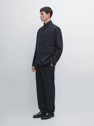 wasserabweisende daunenjacke 1 2 330x440 - Wasserabweisende Daunenjacke
