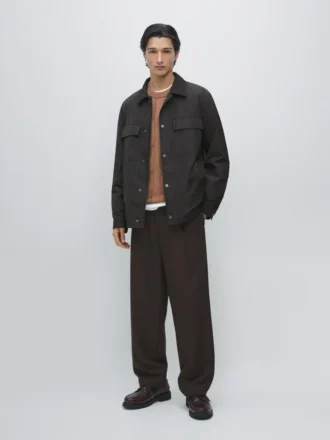 wasserabweisendes overshirt mit taschen 1 330x440 - Wasserabweisendes Overshirt mit Taschen