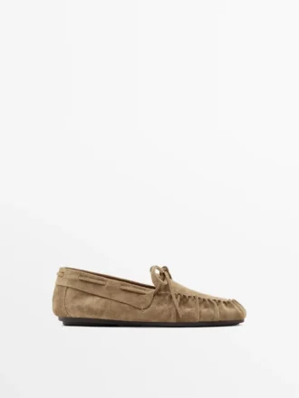Weiche Leder-Loafer mit gerafftem Detail