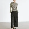 Weit geschnittene, verkürzte Stretch-Woll-Hose