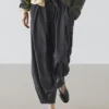 Weite Plissee-Hose mit weitem Bein Weite Plissee-Hose mit weitem Bein